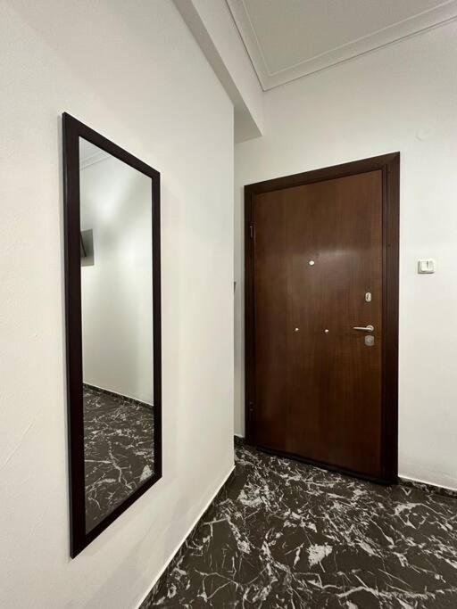 Modern & Minimal Athens Apartment Kültér fotó